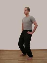 վարժություն՝ քարը պահելու համար՝ ուժը բարձրացնելու համար